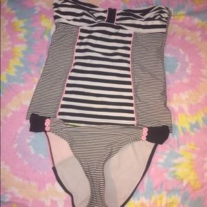 Two piece baithing suit